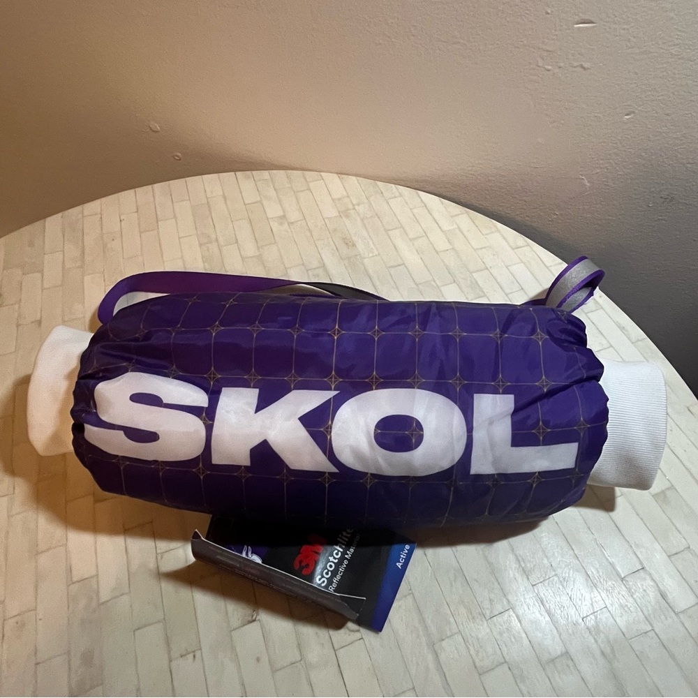 3M Minnesota Vikings SKOL Handwarmer with Purple Faux Fur Inner